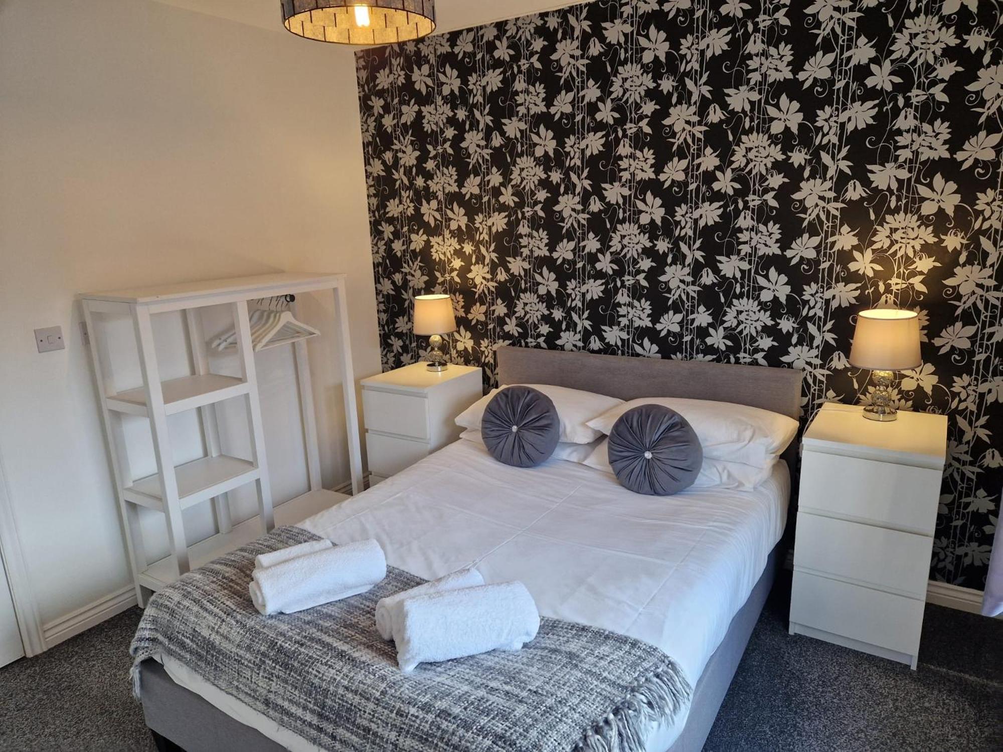 Hereford - Mayflower Coach House, Modern 2 Bedroom Property With Parking, Located South Of Hereford City, Suitable For Small Family, Couple Or Contractors - Sleeps Up To 5 Guests - Hosted By Rentmyhouse エクステリア 写真