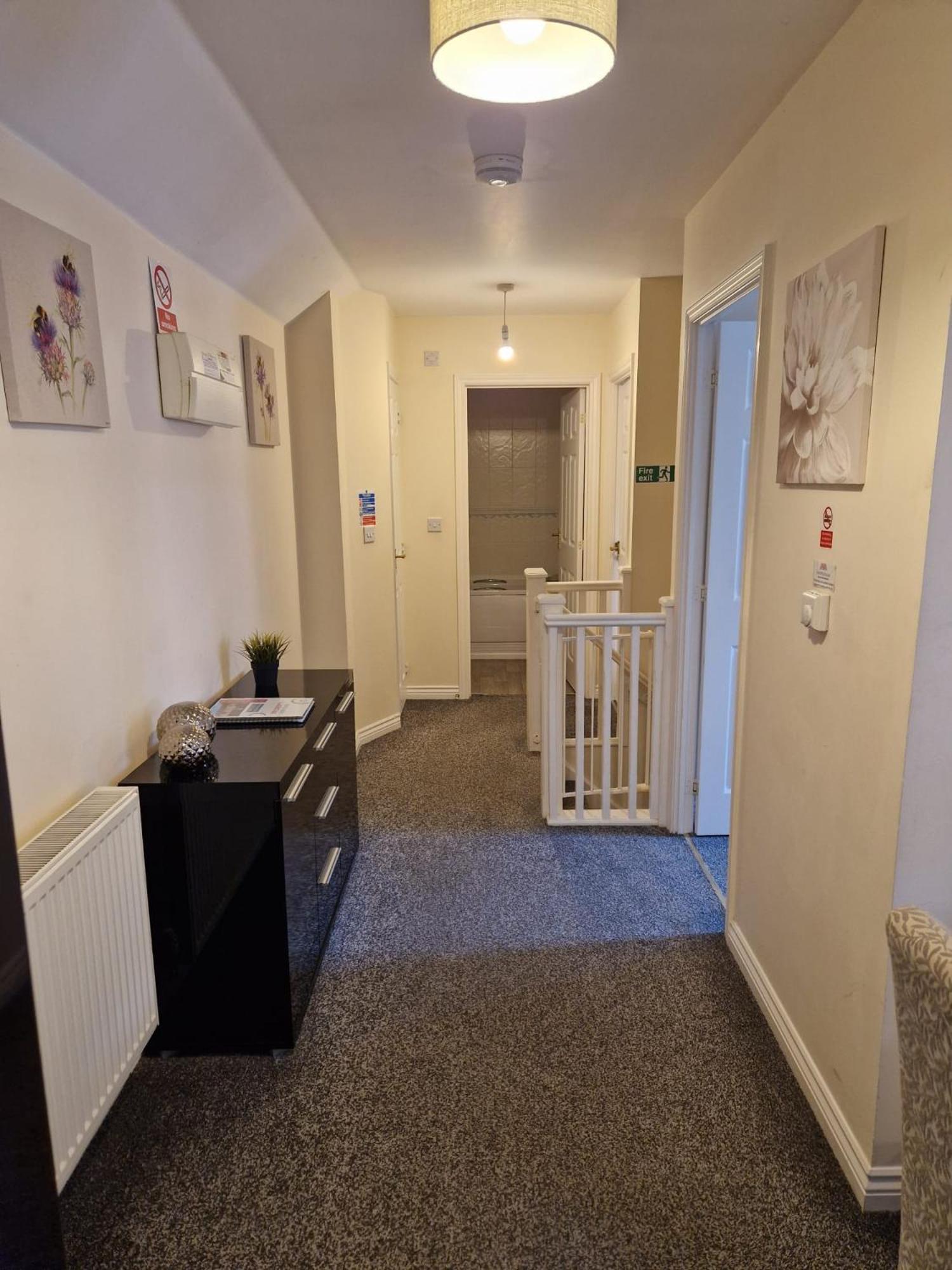 Hereford - Mayflower Coach House, Modern 2 Bedroom Property With Parking, Located South Of Hereford City, Suitable For Small Family, Couple Or Contractors - Sleeps Up To 5 Guests - Hosted By Rentmyhouse エクステリア 写真